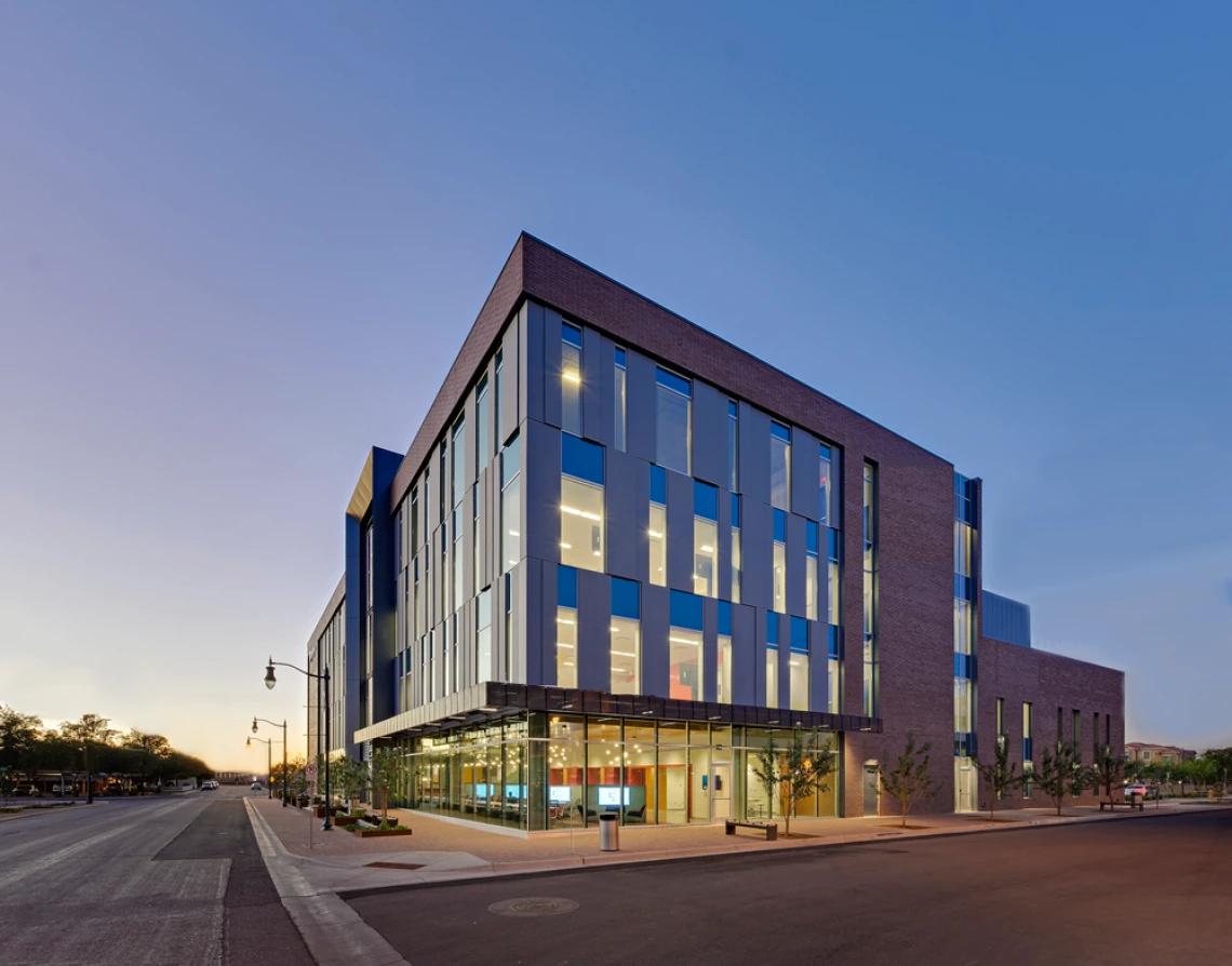 Uarizona gilbert location